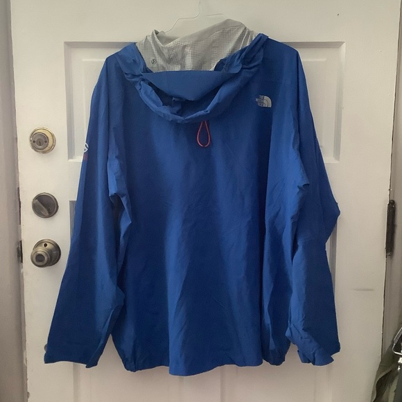 The North Face Summit Series Lightweight Rain Jacket - Picture 4 of 7